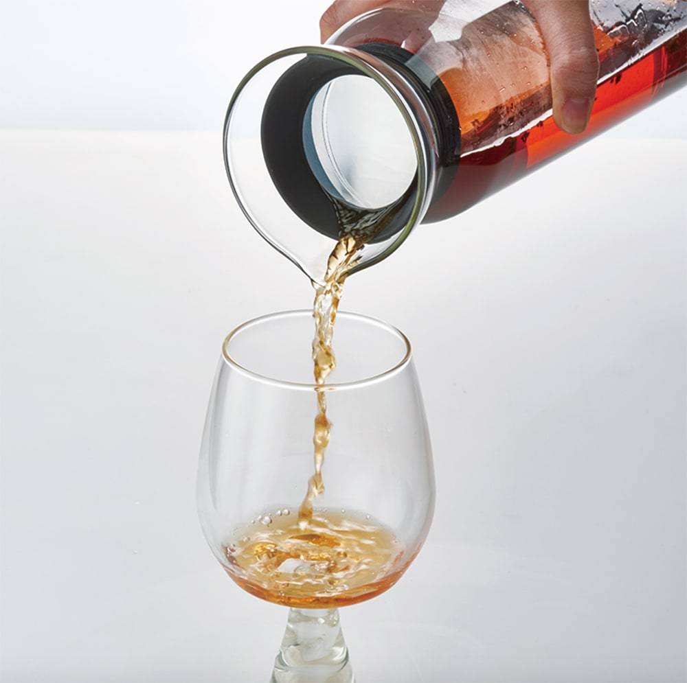 Hario Cold Brew Tea Filter in Pitcher 900ml